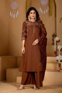 Ensemble élégant Anarkali Kurti Plazo Dupatta – Vêtements ethniques indiens haut de gamme pour l'exportation - Product Image 2
