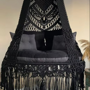 Fauteuil suspendu en macramé noir : Décoration intérieure et extérieure - Product Image 1