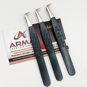 Pinzas para Extensión de Pestañas de 90 Grados, Pinzas de Acero Inoxidable Sostenible con Punta Puntiaguda y Etiqueta Privada - Product Image 1