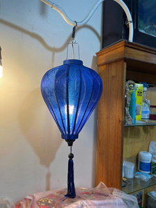 Lanterne en soie vietnamienne faite à la main, lanterne suspendue en tissu de luxe pour mariage, événement, maison, restaurant, hôtel, décoration d'ambiance - Product Image 5