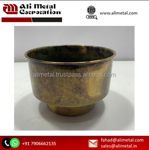 Macetero de metal envejecido en forma de cúpula Decoración del hogar interior y exterior para balcón Totalmente personalizable - Product Image 5