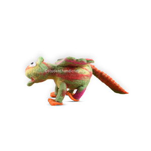 Poupée Dragon pour la décoration des bébés et des enfants, design en feutre fait main - Product Image 1