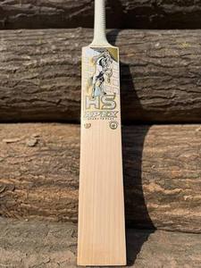 ไม้คริกเก็ต HS Apex Classic English Willow ลายไม้หยาบ ตัดเย็บด้วยมือ น้ำหนักเบา หนา 40 มม. สมดุลที่สมบูรณ์แบบ ให้พลังการตีที่ยอดเยี่ยม - Product Image 5