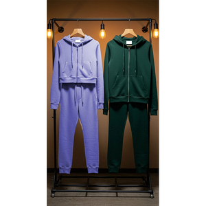Conjunto Deportivo para Mujer, de Moda, Alta Calidad, Resistente al Encogimiento y al Pelusamiento, de Secado Rápido, a Bajo Precio - Product Image 1