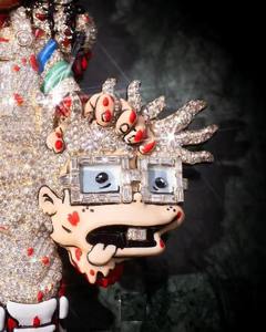 Colgante de Personaje Iced Doll Unisex con Moissanita de Corte Brillante, Chapado en Plata 925, Diseño de Joyería Hip Hop Audaz, Joyas Luxira - Product Image 3