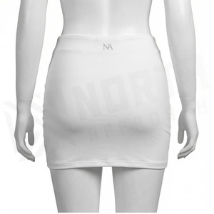 Falda Blanca Fruncida para Mujer North Approach con Decoración Floral 3D, Ajuste Elástico, Color Sólido - Product Image 3