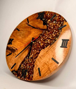Nouvelle Arrivée Horloge Murale Suspendue Art Déco en Ambre Baltique et Quartz, Affichage à Aiguilles 12 Heures, Faite à la Main en Bois et Résine, Cadeau de Mariage - Product Image 1