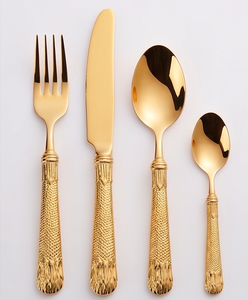 Juego de cubiertos dorados con mangos texturizados, acabado de alto brillo, diseño elegante, apto para lavavajillas, cubiertos metálicos para uso doméstico. - Product Image 1