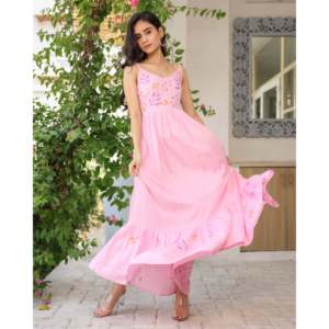 ชุดเดรสสีชมพูทรงบานสำหรับฤดูร้อน ผ้าทอระบายอากาศดี สายเดี่ยวแบบสปาเก็ตตี้ ผูกเชือกด้านหลัง ไซส์ XS ชุดลำลองเอวธรรมชาติ - Product Image 3