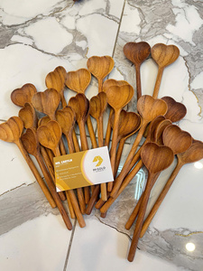 Cuillère en bois sculptée à la main du Vietnam, motif feuille moderne, accessoire de cuisine écologique décoratif pour servir les aliments, idéal pour la maison ou comme cadeau - Product Image 6
