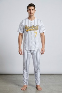 Conjunto de Uniforme de Béisbol con Letras 3D a Rayas, Jersey con Cuello en V y Botones Delanteros, Pantalones Deportivos para Equipo, 100% Poliéster, Impresión Digital Personalizada - Product Image 4