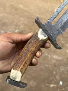 Cuchillo de Caza Forjado a Mano con Hoja Recta de Acero de Damasco, Punta Caída, Mango de Cuerno de Ciervo, para Uso en Exteriores, con Funda de Cuero, OEM ODM - Product Image 6