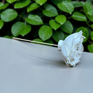 ดอกไม้โซล่าวู้ด VADEE SOLA WOOD FLOWER ทำมือ ดอกกุหลาบอังกฤษแบบยั่งยืนจากไม้โซล่าวู้ด ขนาด 8.5 ซม. ก้านใยพืชเซสบานียา ประเทศไทย VDXXX-070 - Product Image 5