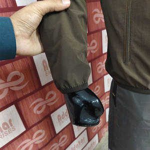 Chaqueta transpirable personalizada de media cremallera para correr y correr, ropa deportiva de manga larga para actividades al aire libre disponible para chaquetas para correr de hombre - Product Image 4