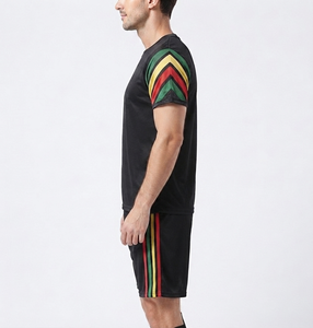 Uniforme de Fútbol Profesional para Hombre, Ropa Deportiva Personalizada para Equipo, Diseño a Rayas en Contraste, Servicio de Impresión en Grandes Cantidades, Fabricante OEM - Product Image 2
