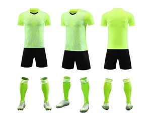 ชุดฟุตบอลคุณภาพสูง แห้งเร็ว ป้องกันรอยยับ ระบายความชื้น ทนต่อแรงกระแทก ยืดหยุ่น น้ำหนักเบา ทนทาน พร้อมโลโก้สั่งทำได้ - Product Image 3