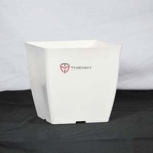 Maceta Moderna Cuadrada de Plástico PP para Decoración de Jardín Interior y Exterior - Product Image 6