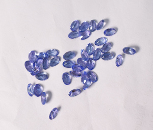 Tanzanite naturelle taille ovale 5x3 mm, pierre précieuse semi-précieuse calibrée pour la fabrication de bijoux - Product Image 6