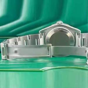 Reloj de Acero Inoxidable con Diamantes de Moissanita Cuadrados de Alta Calidad, Diseño Completamente Escarchado, Disponible para Exportación - Product Image 4