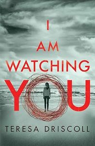 Estoy observándote de Teresa Driscoll, libro de bolsillo, edición en inglés, novela de suspense, misterio y thriller - Product Image 3