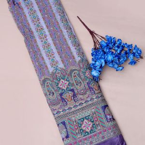 Elegante tela crepé étnica india con patrón Paisley de 54 pulgadas, con bordado de lentejuelas luminosas, en colores lavanda, lila, elefante, pavo real y Daman. - Product Image 2
