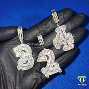 Collier personnalisé avec numéro 3 2 4, pendentif en diamant moissanite, bijoux de luxe, cadeau hip-hop - Product Image 1