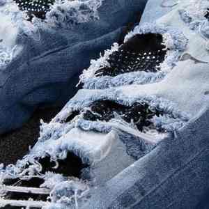 เข้าร่วมเทรนด์แฟชั่นสุดเก๋ด้วยกางเกงยีนส์ประดับคริสตัลสุดหรู ดีไซน์สวยเก๋ ผลิตด้วยมือ พร้อมส่งต่อความทันสมัย - Product Image 5