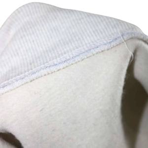 Sweat-shirt à col montant crème avec grande inscription verte sur le devant, coupe droite, manches longues, poignets et ourlet côtelés, vêtements personnalisables avec logo - Product Image 3