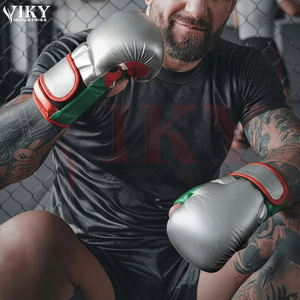 ถุงมือ MMA สำหรับฝึกซ้อมและต่อสู้ แบบเปิดฝ่ามือ ทำจากหนังสังเคราะห์สีเงิน แดง และเขียว พร้อมโลโก้สั่งทำขายส่ง - Product Image 5
