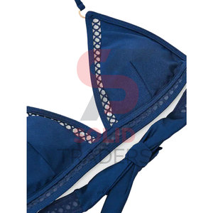 Tenue de plage pour femme, style décontracté chic, motif rayé, matière respirante, idéale pour la marche sur la plage et les vacances. - Product Image 6