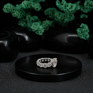 Bague de fiançailles pour femme en argent 925 avec diamant taille brillant rond, sertie à griffes, plaquée rhodium, style classique - Product Image 2