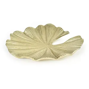 Plateau décoratif élégant en argent à motif paysager, avec fonction tactile, ZAHID EXPORTS, décoration de mariage, décoration de Noël, cadeaux festifs, utilisation en vente au détail - Sûr - Product Image 1