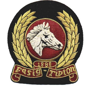 Escudo Familiar y Escudo de Armas Personalizado Bordados a Mano con Hilo Metálico de Lujo, con Calidad Premium y Características Resistentes al Agua - Product Image 5