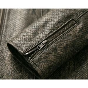 Chaqueta de lona de piel de oveja marrón personalizada para hombre, cierre de cremallera, relleno de poliéster, cuello alto, estilo vintage, forro de piel sintética - Product Image 4