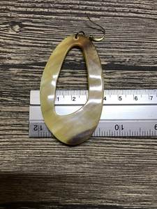 Boucles d'oreilles pendantes ovales en coquillage naturel, polies, faites à la main, de qualité supérieure, bijoux en corne, artisanat naturel éthique, boucles d'oreilles en corne de buffle - Product Image 5