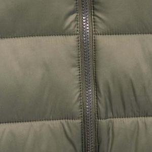 Compre Chaquetas Acolchadas de Poliéster Impermeables para Hombre de Alta Calidad 2026, Diseño Personalizado con Capucha, Servicio OEM - Product Image 4