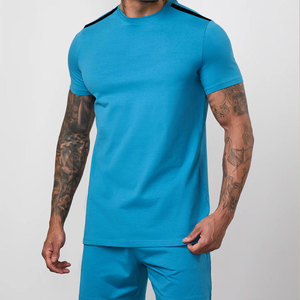 Ensembles assortis pour hommes prêts à être expédiés, ensembles t-shirt et short, ensembles effet délavé, directement de l'usine. - Product Image 3