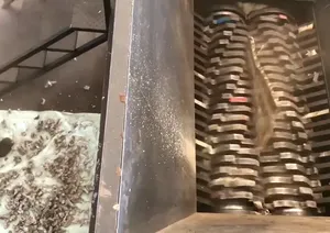 Déchiqueteuse industrielle à double arbre pour radiateurs de voiture, qualité export, semi-automatique, pour recyclage de métaux lourds, haute performance - Product Image 5
