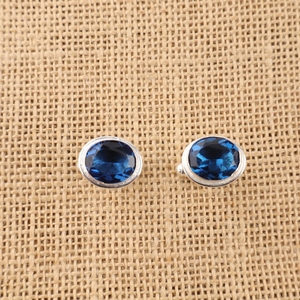 Juego de Gemelos de Plata de Ley 925 con Topacio Azul de Londres y Perla de Agua Dulce, Corte Ovalado, Hechos a Mano en India, de Niharika Gems - Product Image 1