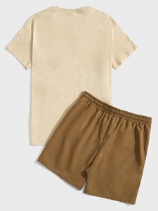 Conjunto de 2 Piezas para Hombre, Camiseta de Manga Corta con Estampado Tropical y Pantalones Cortos con Cintura Ajustable - Product Image 3