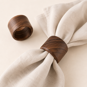 Anneaux de serviette en bois écologiques faits à la main, décoration de table en bois naturel pour mariages, restaurants et événements de luxe - Product Image 3