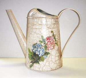 Regadera de Metal de Diseño para Jardín con Arte Impreso en Esmalte, Boquilla Larga, Perfecta para Tareas de Riego en Interiores y Exteriores - Product Image 2