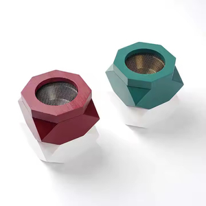 ArtisanVibe Décoration Feng Shui Moderne Porte-encens Flottant en Bois de Santal - Diffuseur d'Encens Indien Biologique Écologique - Product Image 1