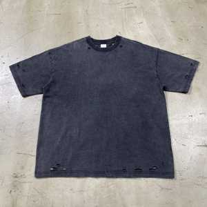 Camiseta de Hombre de Algodón 100% de 275g, Diseño Retro Desgastado con Cortes y Rasgaduras, Nueva Colección Primavera-Verano - Product Image 3