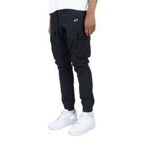 Pantalon cargo technique en nylon premium pour homme, multi-poches, design léger, vente en gros - Product Image 1