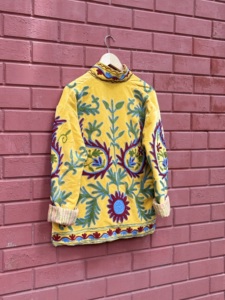 เสื้อแจ็คเก็ตผ้าฝ้ายทอมือลายดอกไม้ปักลายพรีเมียมสำหรับผู้หญิง สีเหลือง สำหรับฤดูใบไม้ร่วง/ฤดูหนาว ขายปลีกโดยร้านบูติก - Product Image 3