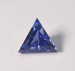 Saphir bleu de laboratoire taille trion 8 mm, pierre précieuse en corindon véritable, pierre pyramidale créée en laboratoire - Product Image 6