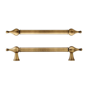 Poignées en laiton authentiques pour tiroirs de cuisine, quincaillerie de meubles avec une finition artisanale et des performances durables - Product Image 1