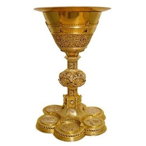 Espléndida Colección de Cáliz y Ciborio de Metal para Rituales de Sagrada Comunión con Patrones Tradicionales Decorativos - Product Image 2