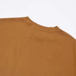 Camiseta de corte holgado estilo streetwear de 300 g/m² con logo personalizado, camiseta corta de algodón con estampado gráfico, camiseta oversize de corte holgado para hombre - Product Image 5